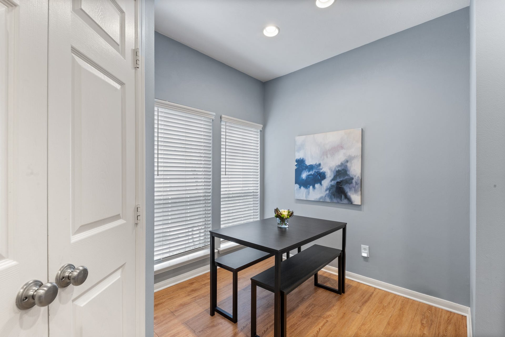 30 Endor Forest Place, The Woodlands, TX 77382 30 Endor Forest Place, The Woodlands, TX 77382