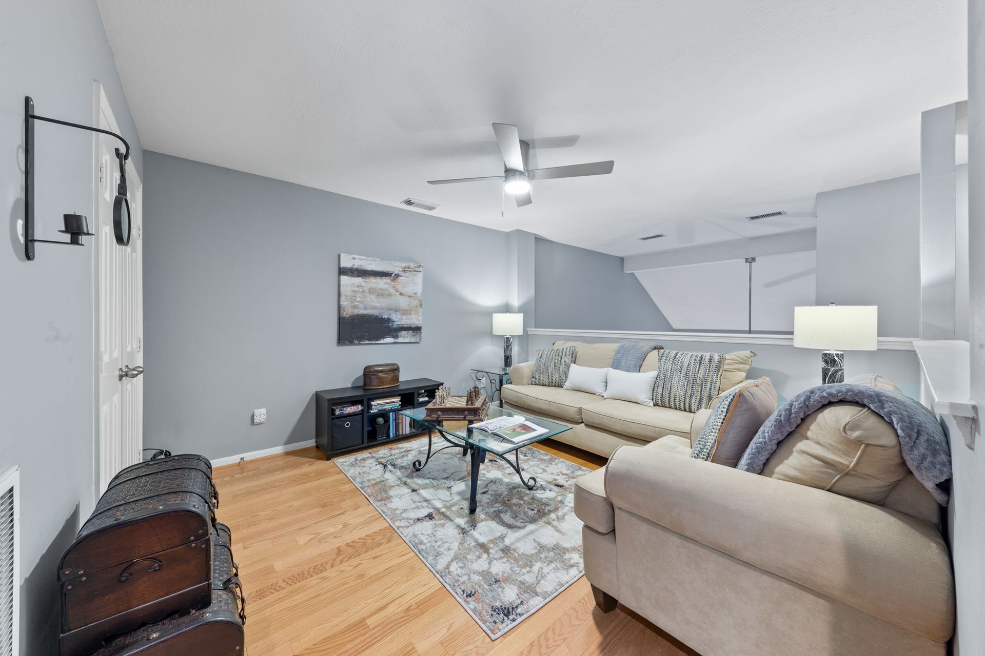 30 Endor Forest Place, The Woodlands, TX 77382 30 Endor Forest Place, The Woodlands, TX 77382