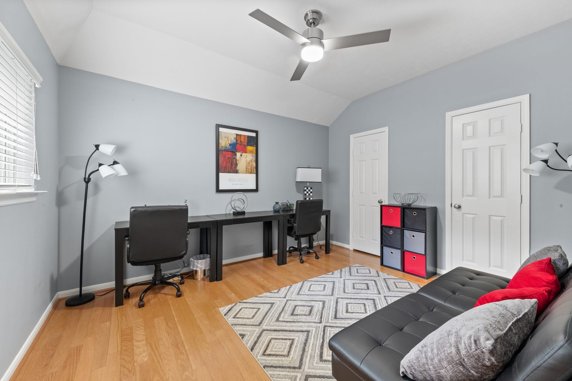 30 Endor Forest Place, The Woodlands, TX 77382 30 Endor Forest Place, The Woodlands, TX 77382