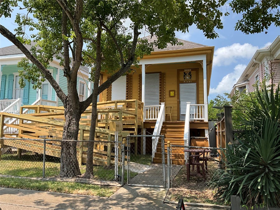 Property photo for 3722 Ursuline Street, Galveston, TX