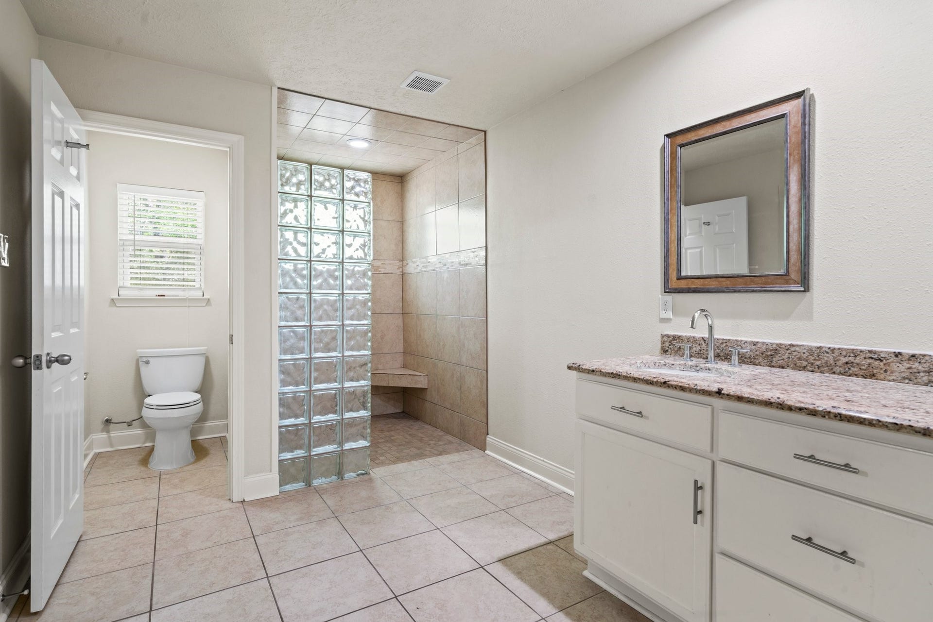 12006 Acorn Oak Street, The Woodlands, TX 77380