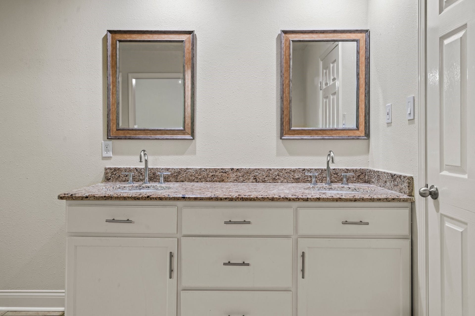 12006 Acorn Oak Street, The Woodlands, TX 77380