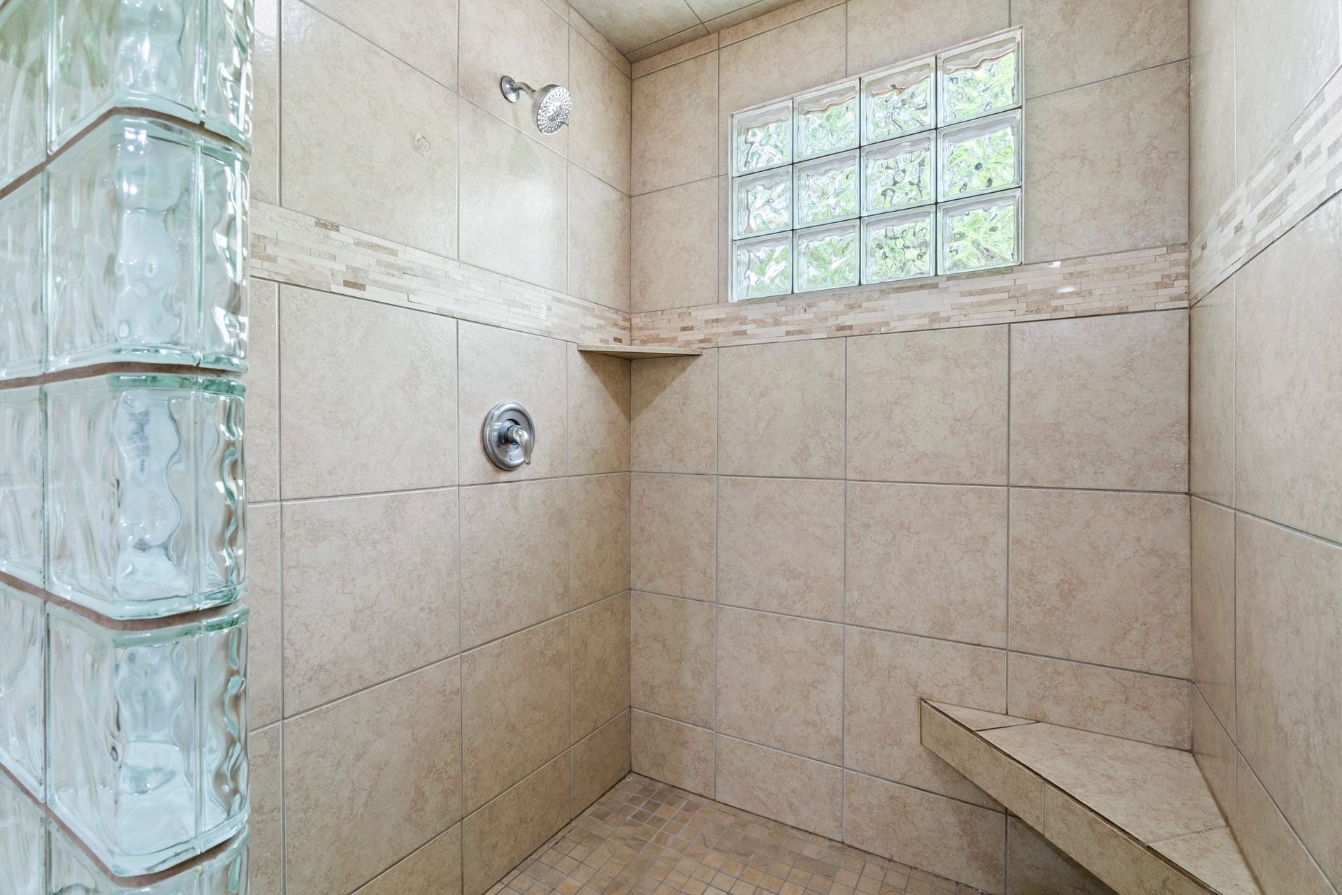 12006 Acorn Oak Street, The Woodlands, TX 77380