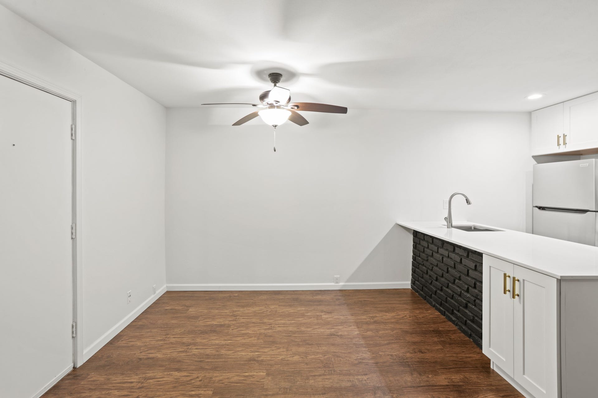 2121 Fountain View Drive, #61, Houston, TX 77057 2121 Fountain View Drive, #61, Houston, TX 77057