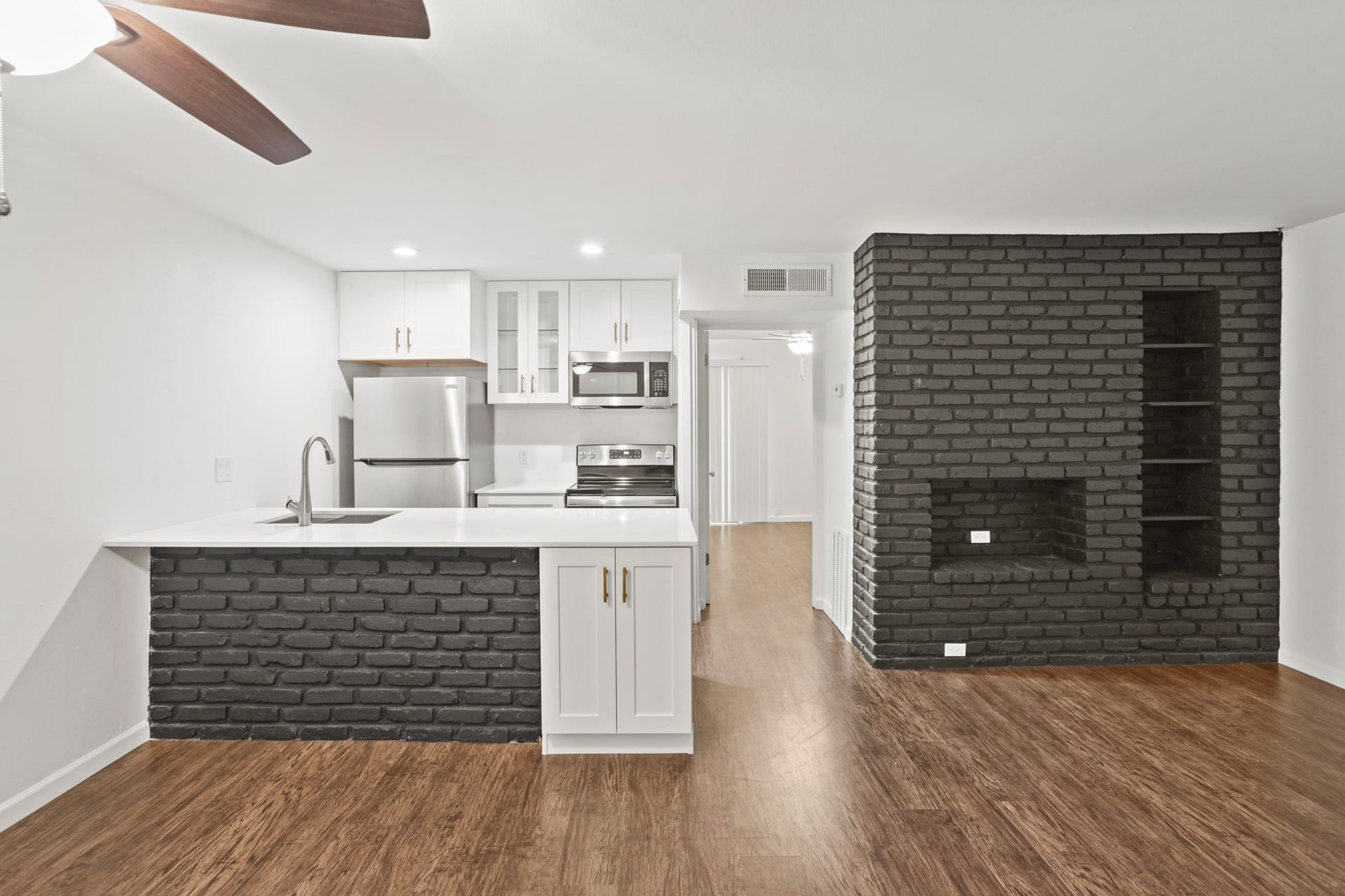 2121 Fountain View Drive, #61, Houston, TX 77057 2121 Fountain View Drive, #61, Houston, TX 77057