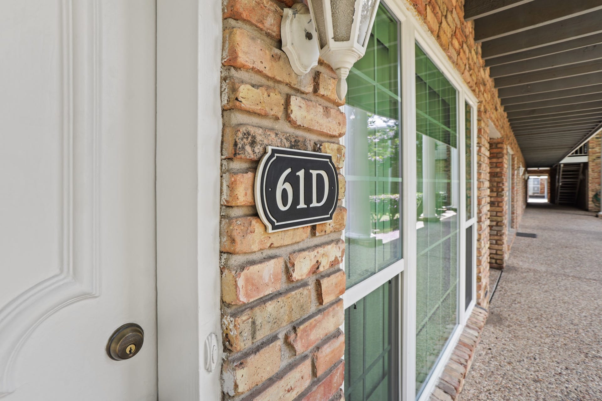 2121 Fountain View Drive, #61, Houston, TX 77057 2121 Fountain View Drive, #61, Houston, TX 77057