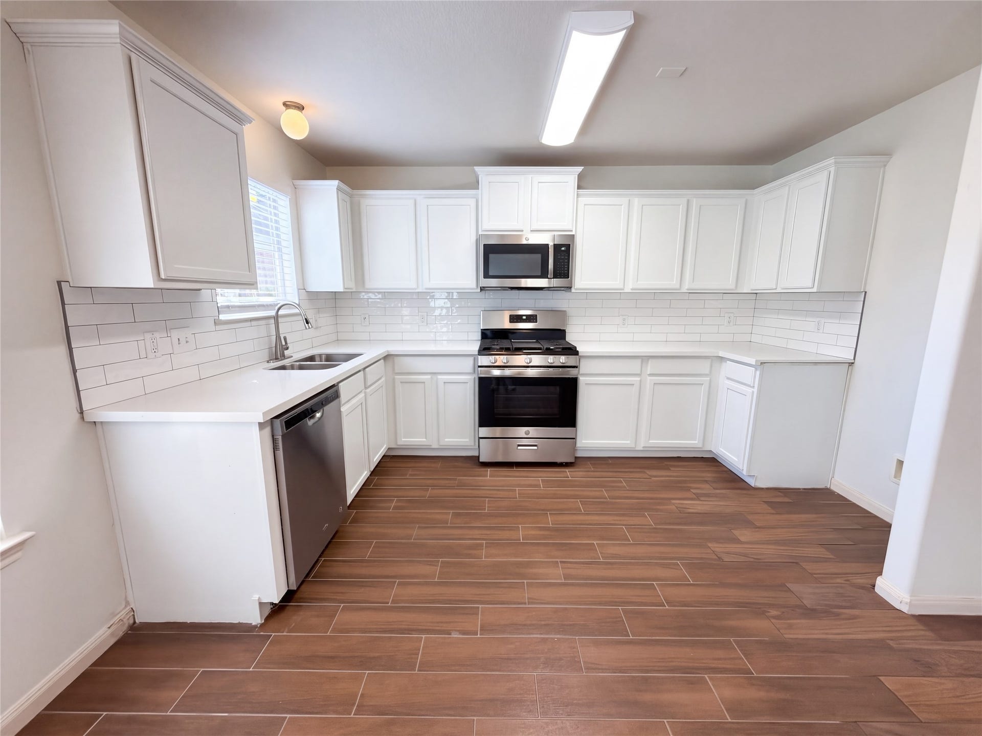 6311 Richland Hills Drive, Katy, TX 77494 6311 Richland Hills Drive, Katy, TX 77494
