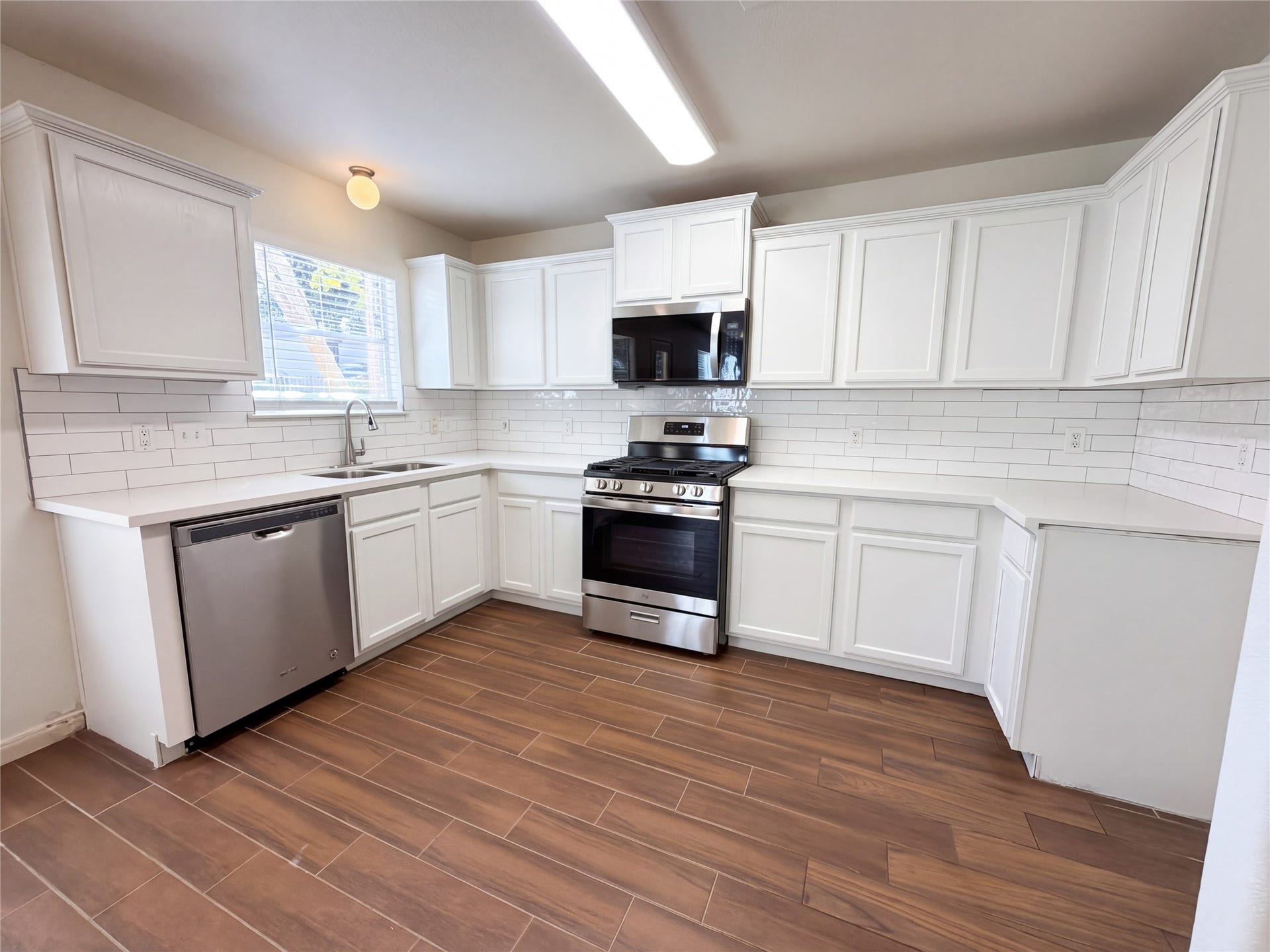 6311 Richland Hills Drive, Katy, TX 77494 6311 Richland Hills Drive, Katy, TX 77494