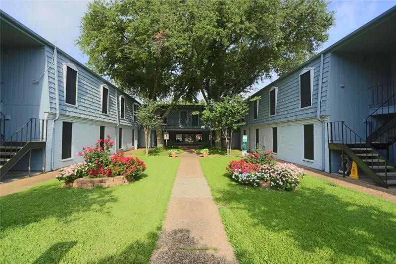 Property photo for 1901 S Voss Road, #18, Houston, TX