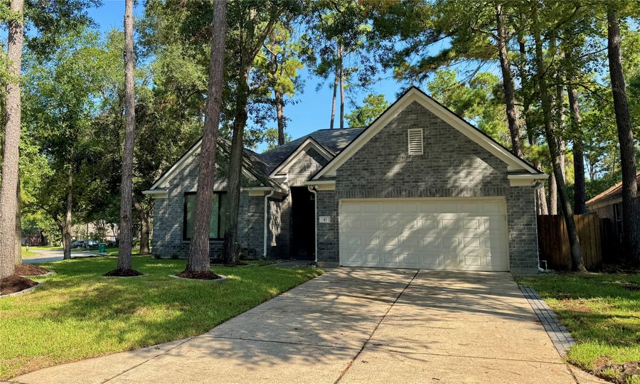 Property photo for 42 Tranquil Glade Place, The Woodlands, TX