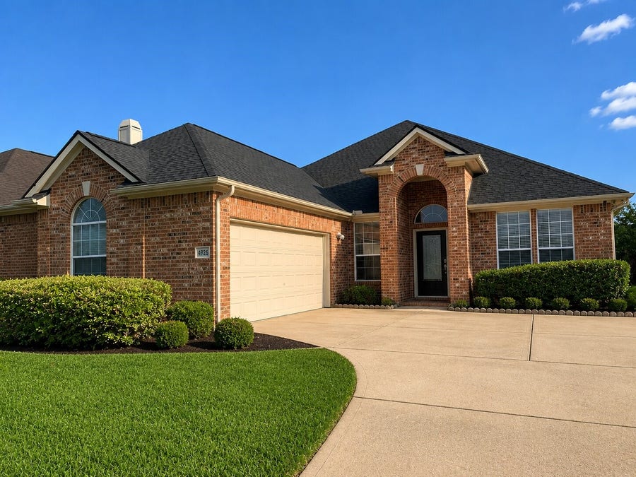 Property photo for 17927 Sugarloaf Bay Drive, Cypress, TX