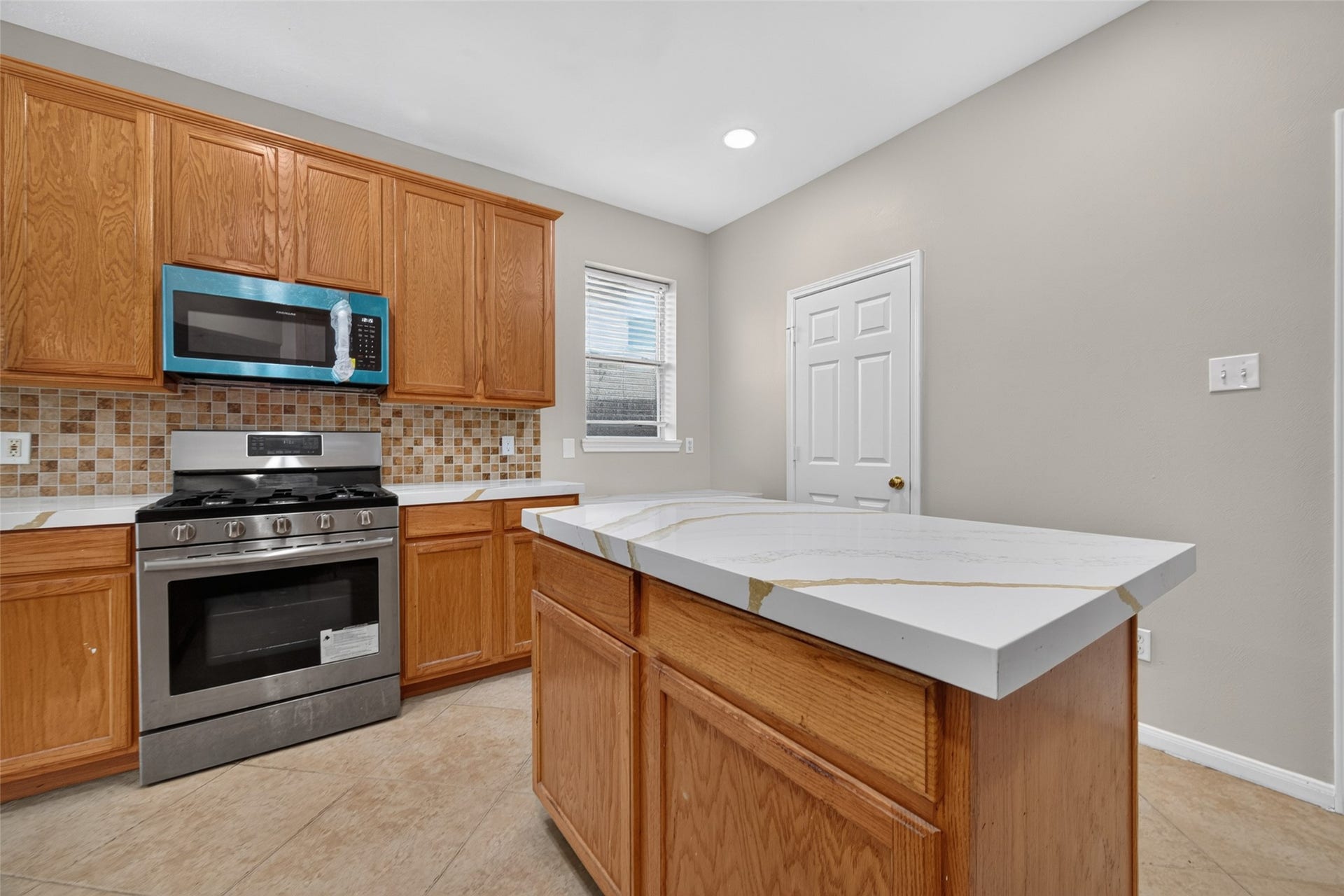 2314 Avery Park Drive, Sugar Land, TX 77498 2314 Avery Park Drive, Sugar Land, TX 77498
