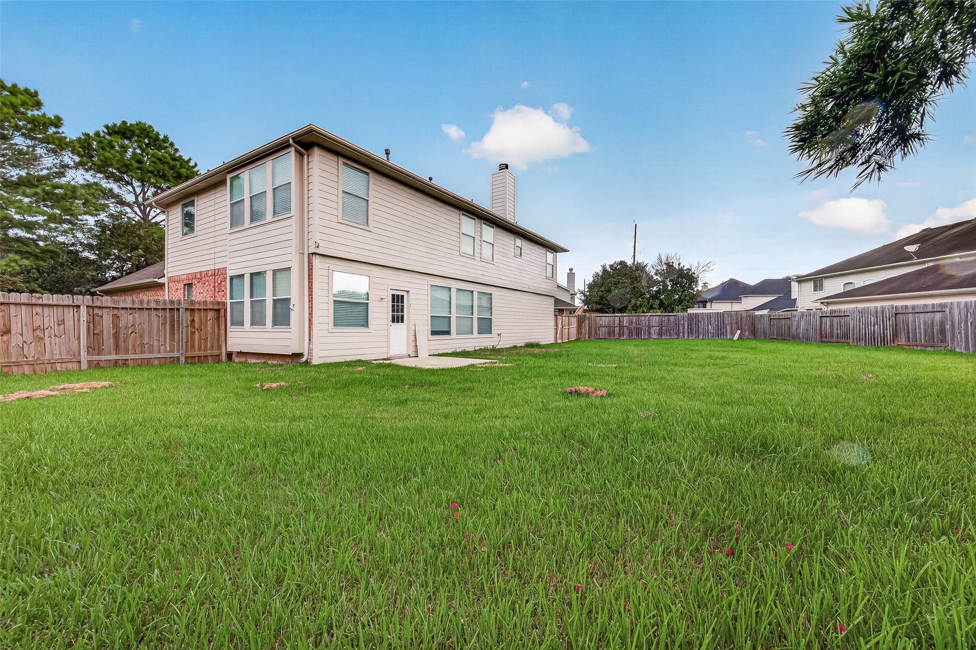 2314 Avery Park Drive, Sugar Land, TX 77498 2314 Avery Park Drive, Sugar Land, TX 77498