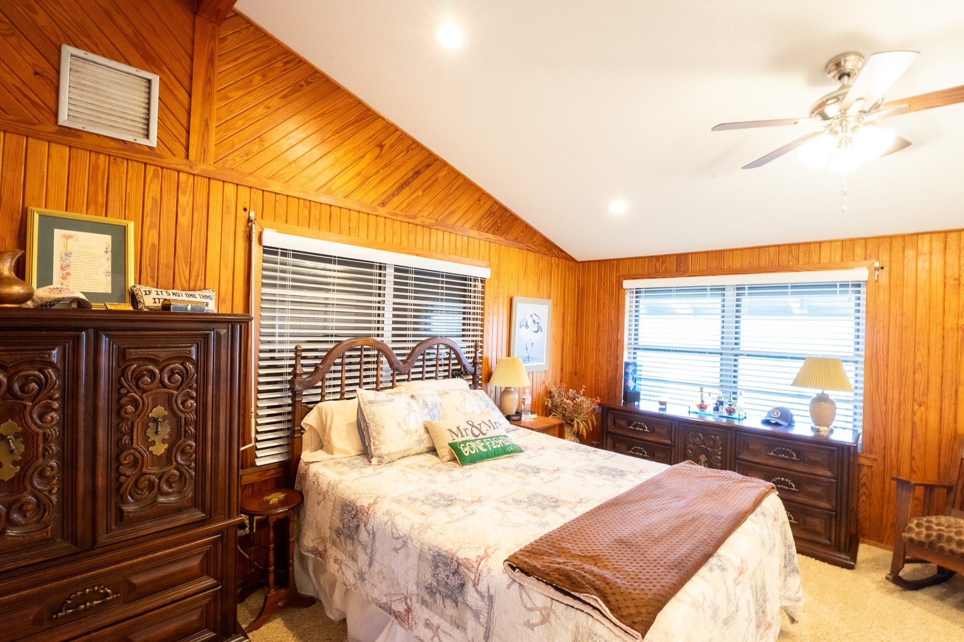 1417 8th Street, Dickinson, TX 77539 1417 8th Street, Dickinson, TX 77539