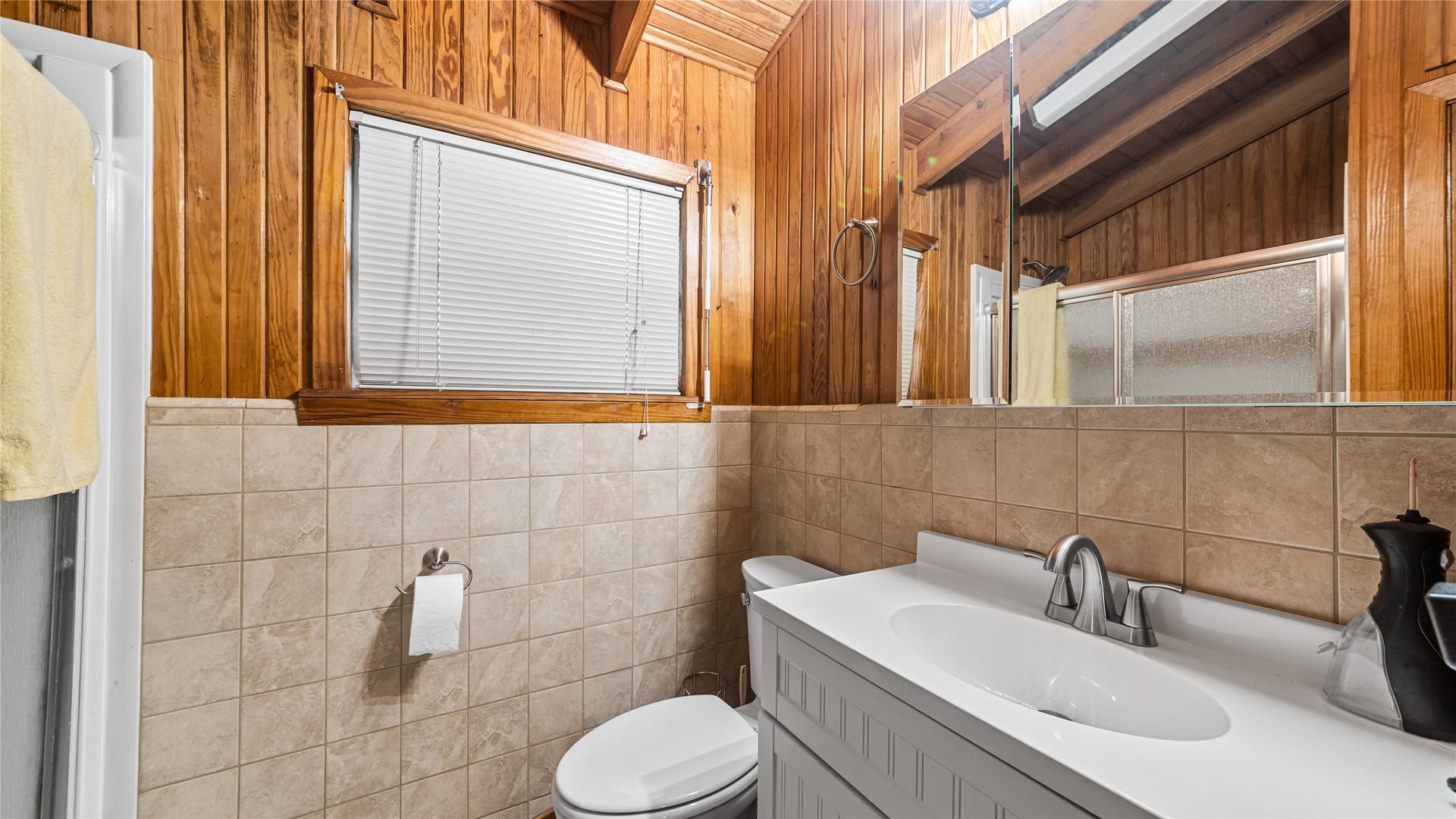 1417 8th Street, Dickinson, TX 77539 1417 8th Street, Dickinson, TX 77539