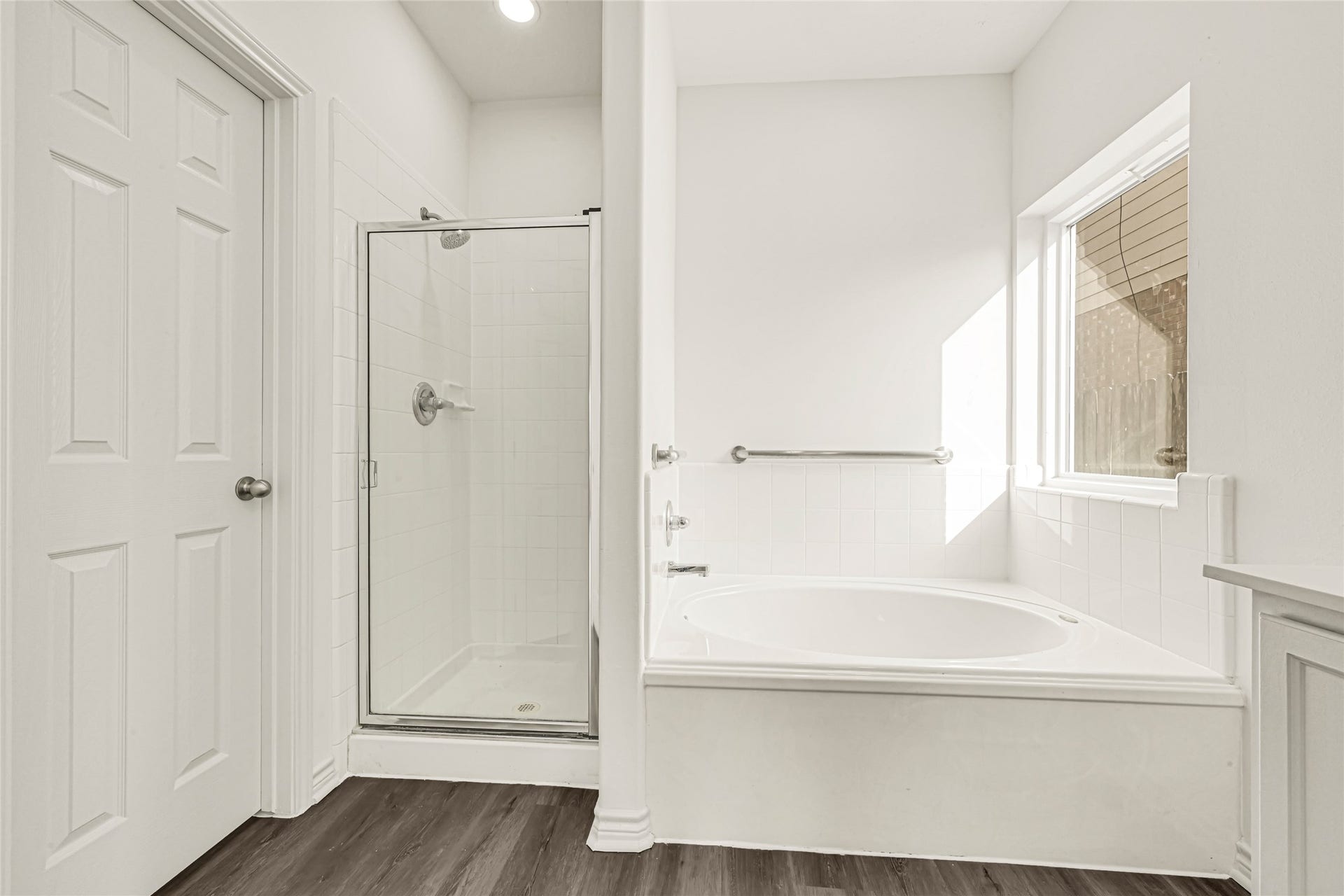 4923 Trailing Clover Court, Houston, TX 77084 Primary Bathroom