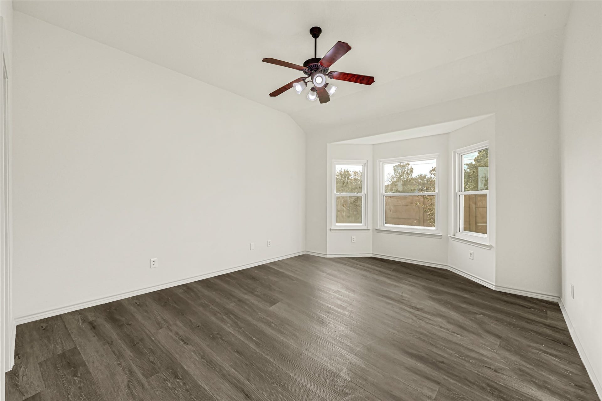 4923 Trailing Clover Court, Houston, TX 77084 Primary Bedroom