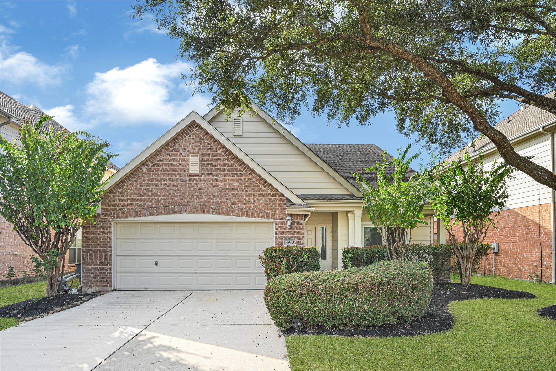4923 Trailing Clover Court, Houston, TX 77084 Welcome to 4923 Trailing Clover Ct.