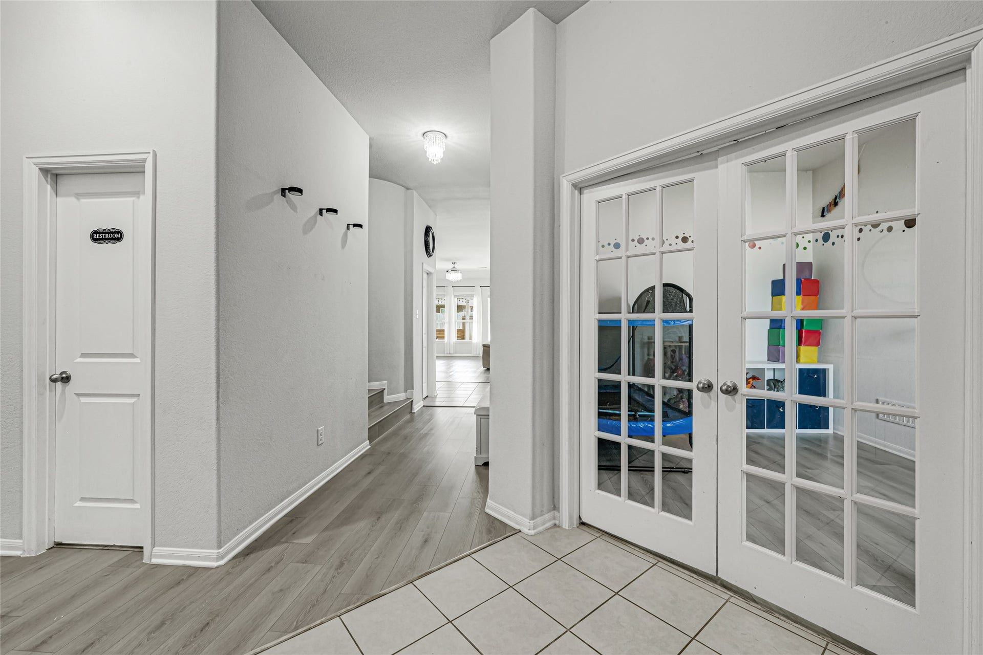 302 Vineyard Court, Alvin, TX 77511 302 Vineyard Court, Alvin, TX 77511