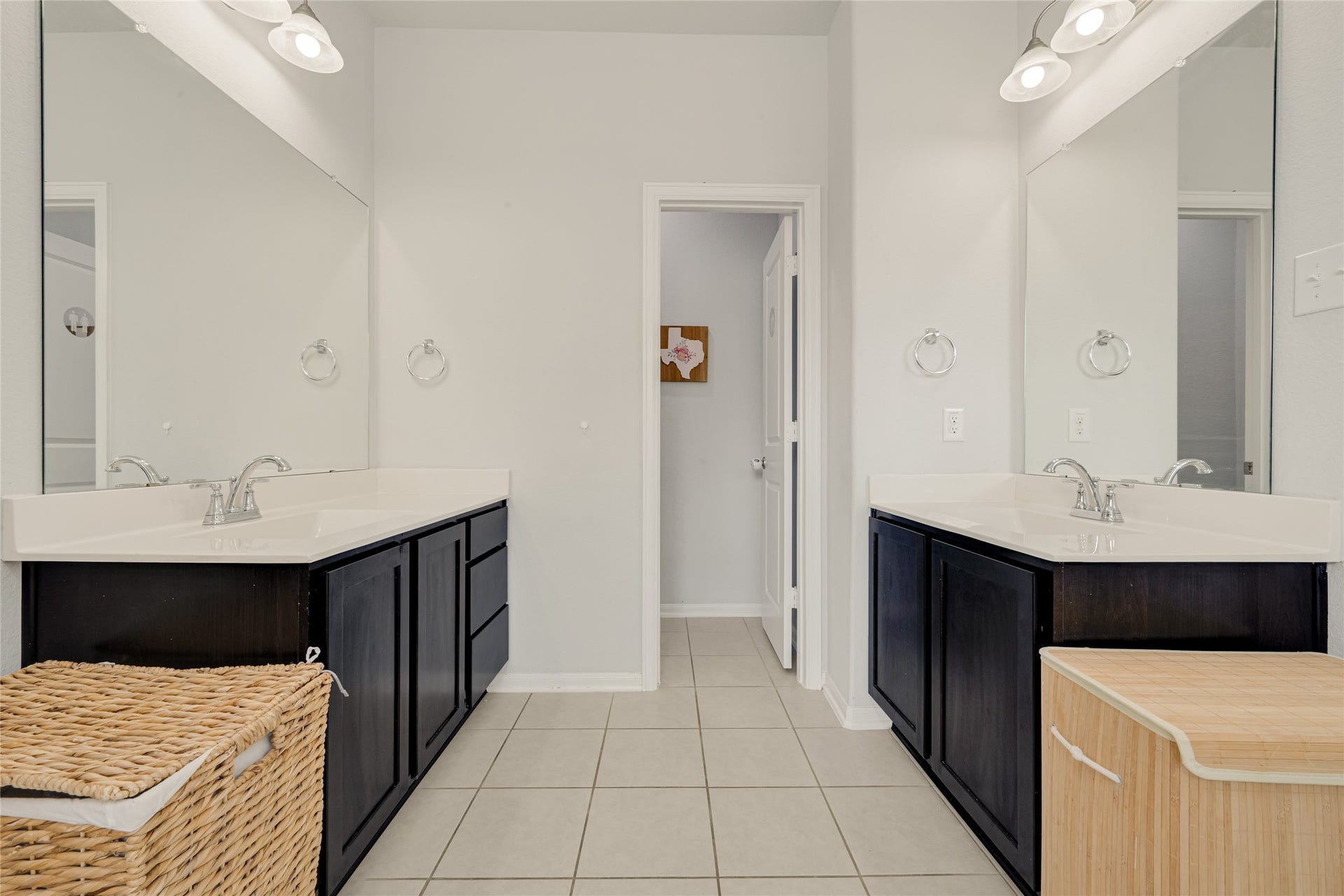 302 Vineyard Court, Alvin, TX 77511 302 Vineyard Court, Alvin, TX 77511