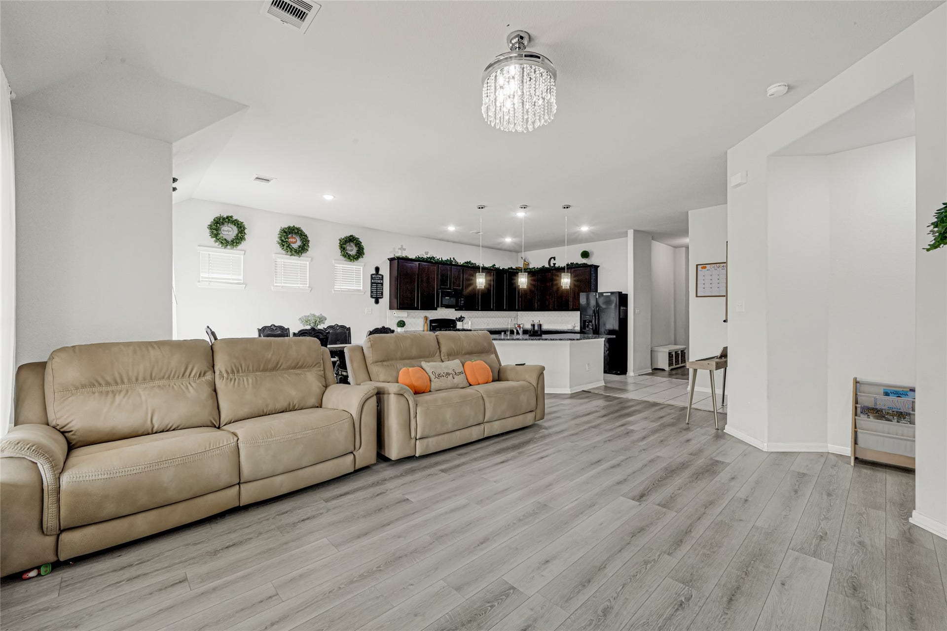 302 Vineyard Court, Alvin, TX 77511 302 Vineyard Court, Alvin, TX 77511