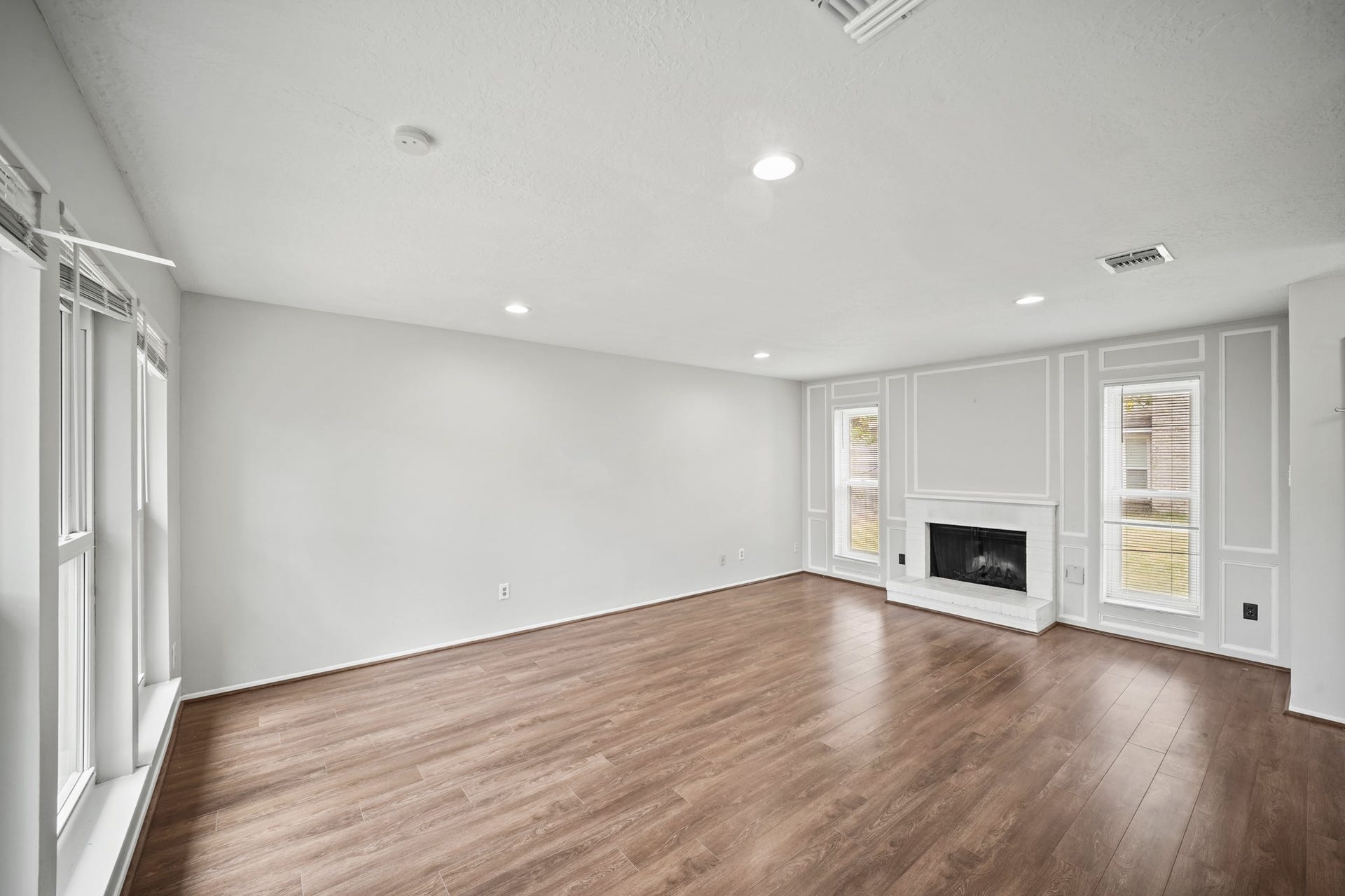 10814 Sugar Hill Drive, #B, Houston, TX 77042 10814 Sugar Hill Drive, #B, Houston, TX 77042