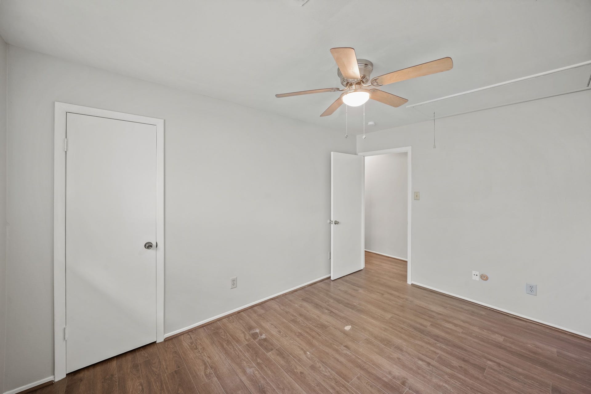 10814 Sugar Hill Drive, #B, Houston, TX 77042 10814 Sugar Hill Drive, #B, Houston, TX 77042