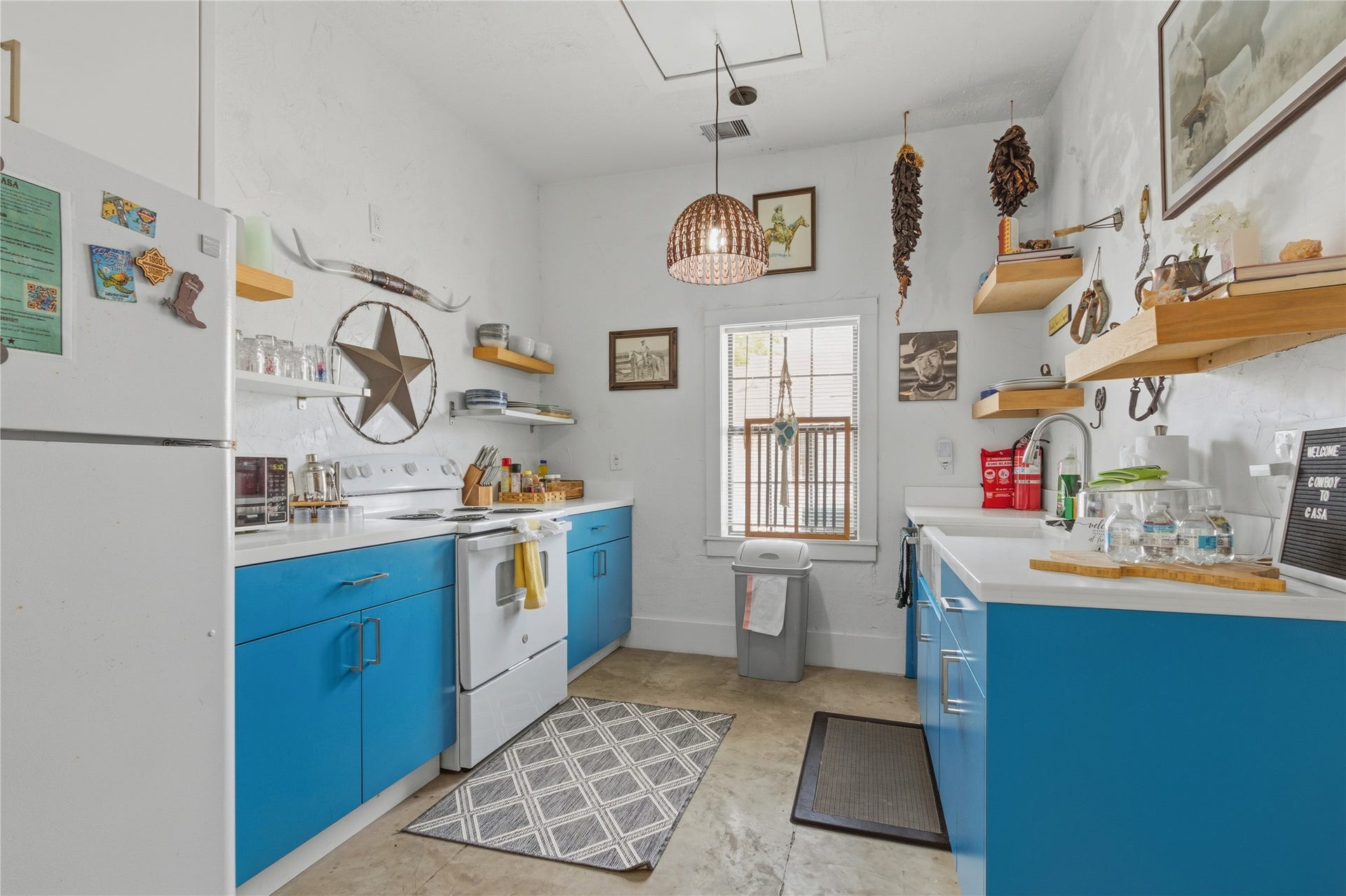 3327 Ursuline Street, Galveston, TX 77550 3327 Ursuline Street, Galveston, TX 77550