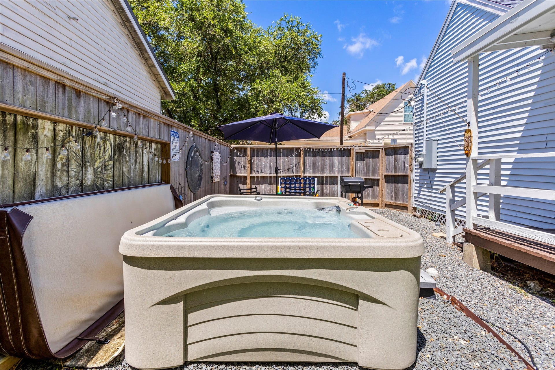 3327 Ursuline Street, Galveston, TX 77550 3327 Ursuline Street, Galveston, TX 77550