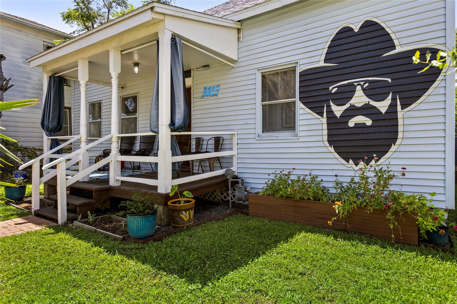 3327 Ursuline Street, Galveston, TX 77550 3327 Ursuline Street, Galveston, TX 77550