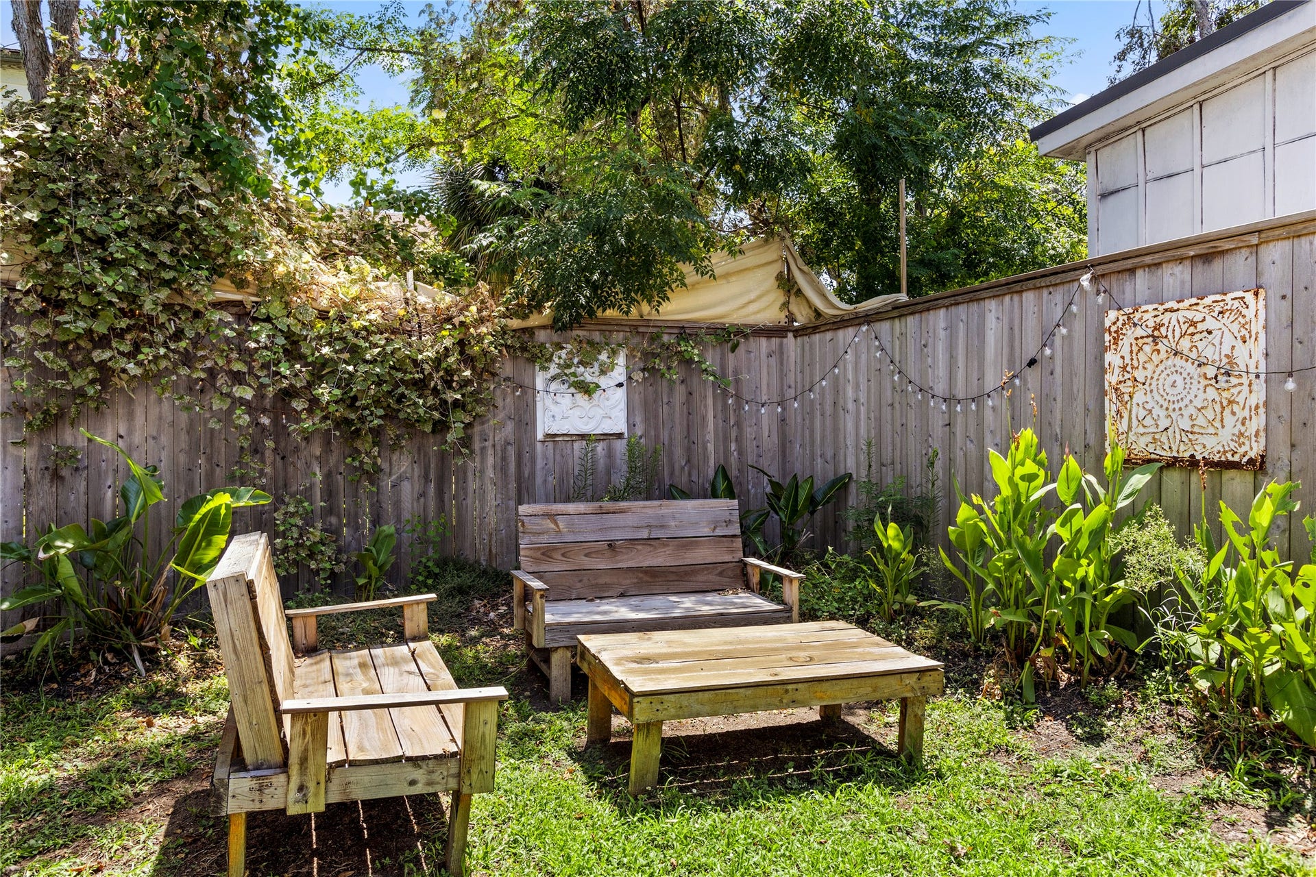 3327 Ursuline Street, Galveston, TX 77550 3327 Ursuline Street, Galveston, TX 77550