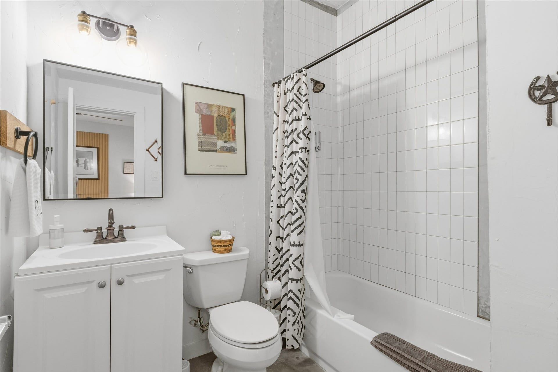 3327 Ursuline Street, Galveston, TX 77550 3327 Ursuline Street, Galveston, TX 77550
