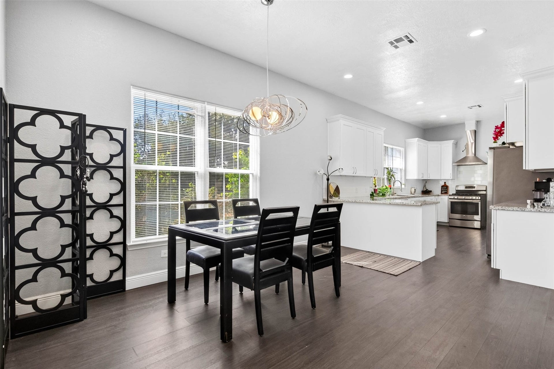1240 Ross Street, La Marque, TX 77568 1240 Ross Street, La Marque, TX 77568