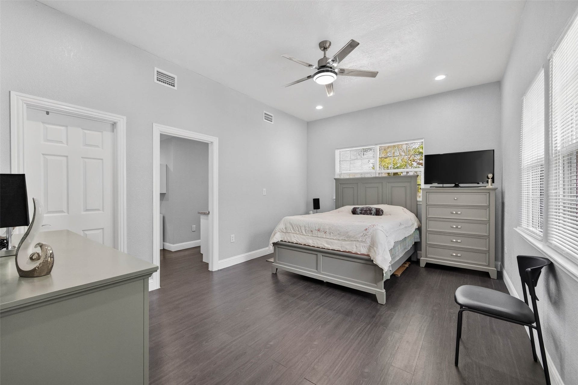 1240 Ross Street, La Marque, TX 77568 Master Bedroom