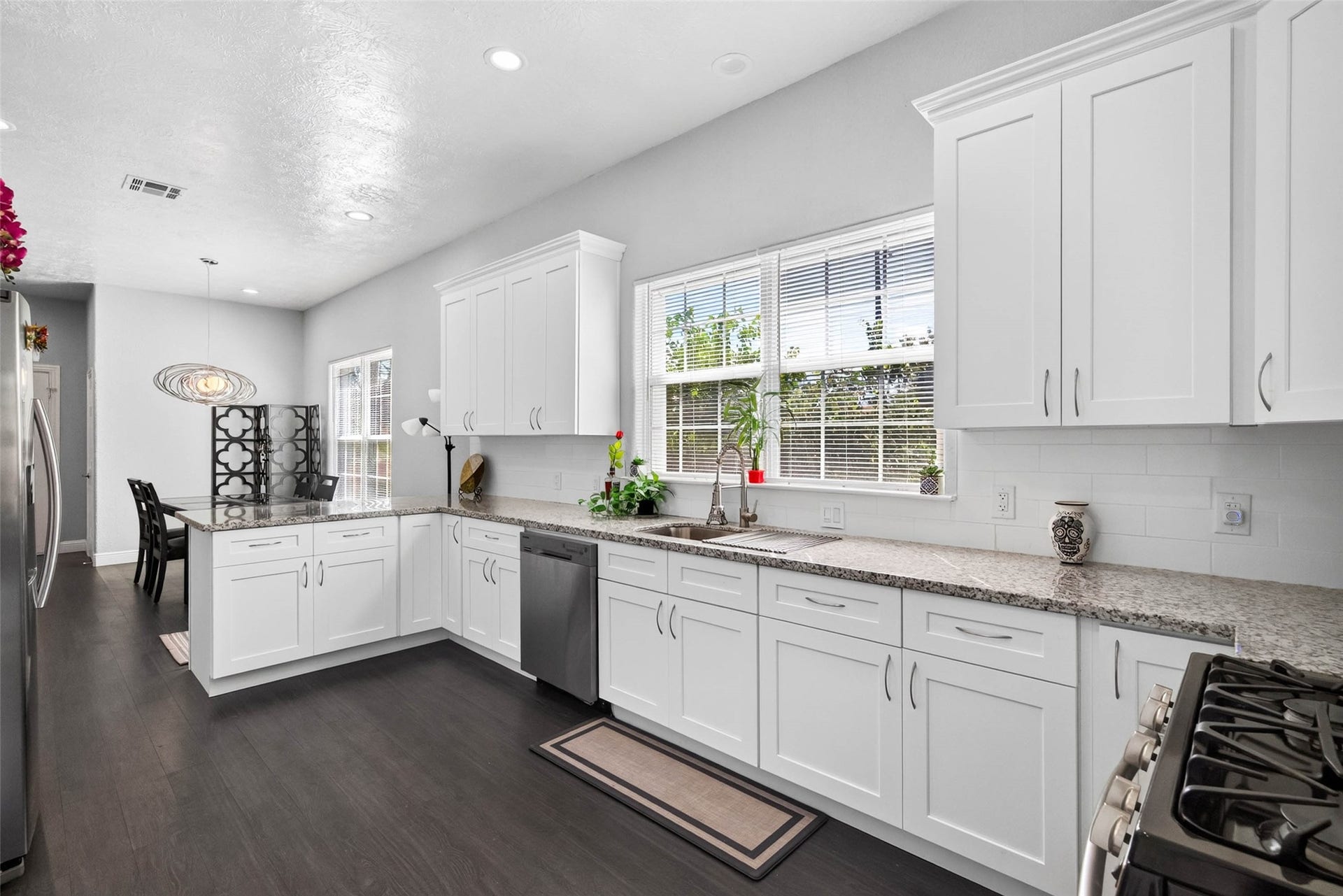 1240 Ross Street, La Marque, TX 77568 1240 Ross Street, La Marque, TX 77568