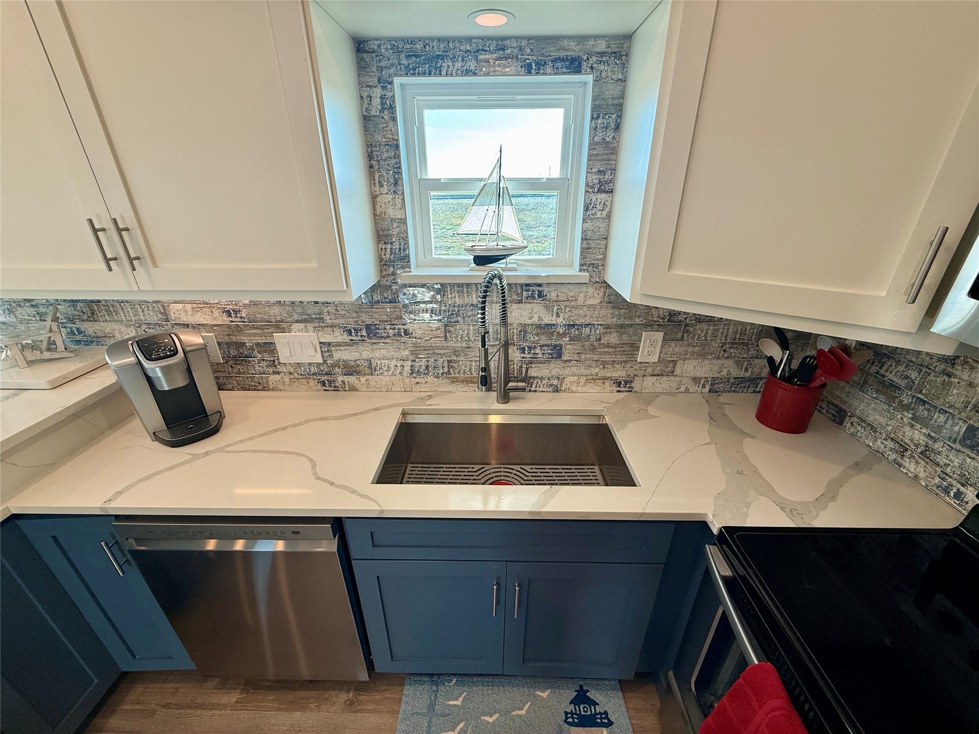 16719 Tahiti Way, Jamaica Beach, TX 77554 16719 Tahiti Way, Jamaica Beach, TX 77554