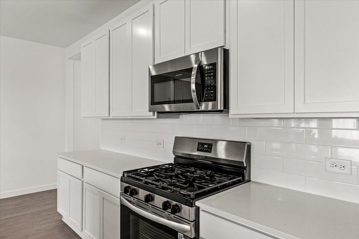 2816 Golden Isle Drive, Texas City, TX 77568 2816 Golden Isle Drive, Texas City, TX 77568