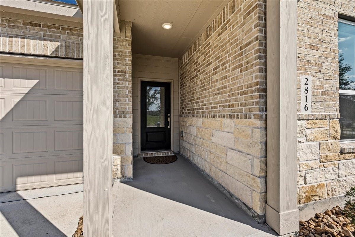 2816 Golden Isle Drive, Texas City, TX 77568 2816 Golden Isle Drive, Texas City, TX 77568