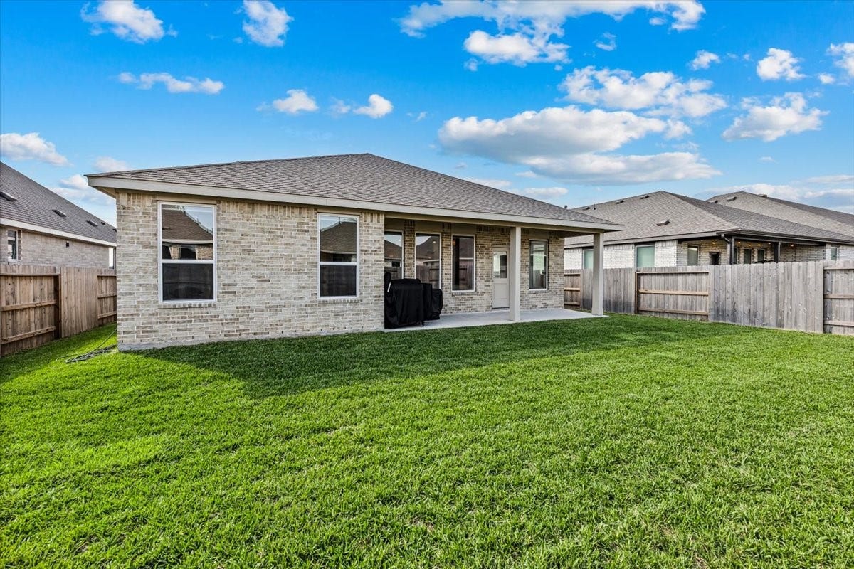 2816 Golden Isle Drive, Texas City, TX 77568 2816 Golden Isle Drive, Texas City, TX 77568