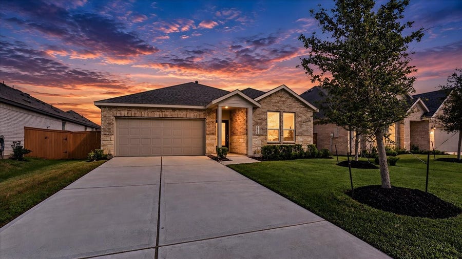Property photo for 2816 Golden Isle Drive, Texas City, TX
