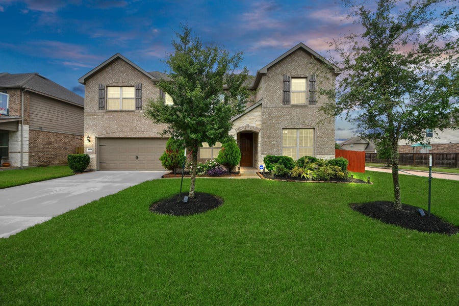 Property photo for 28215 Shorecrest Lane, Katy, TX