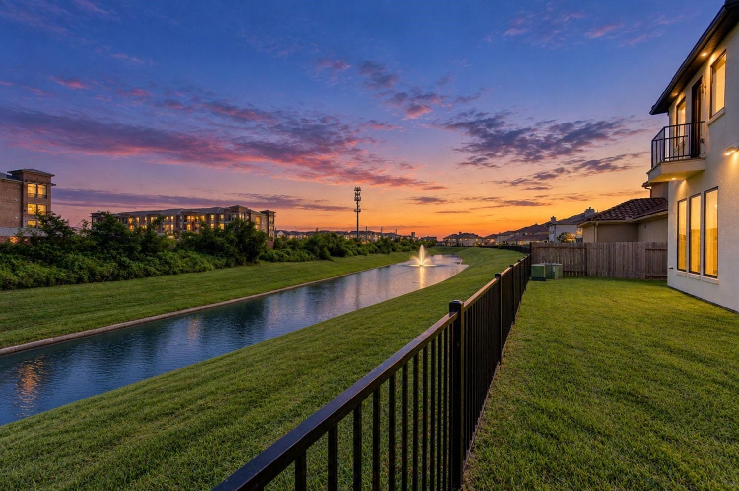 2219 Camden Creek Lane, Houston, TX 77077