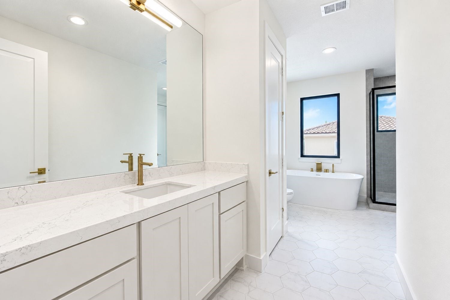 2219 Camden Creek Lane, Houston, TX 77077