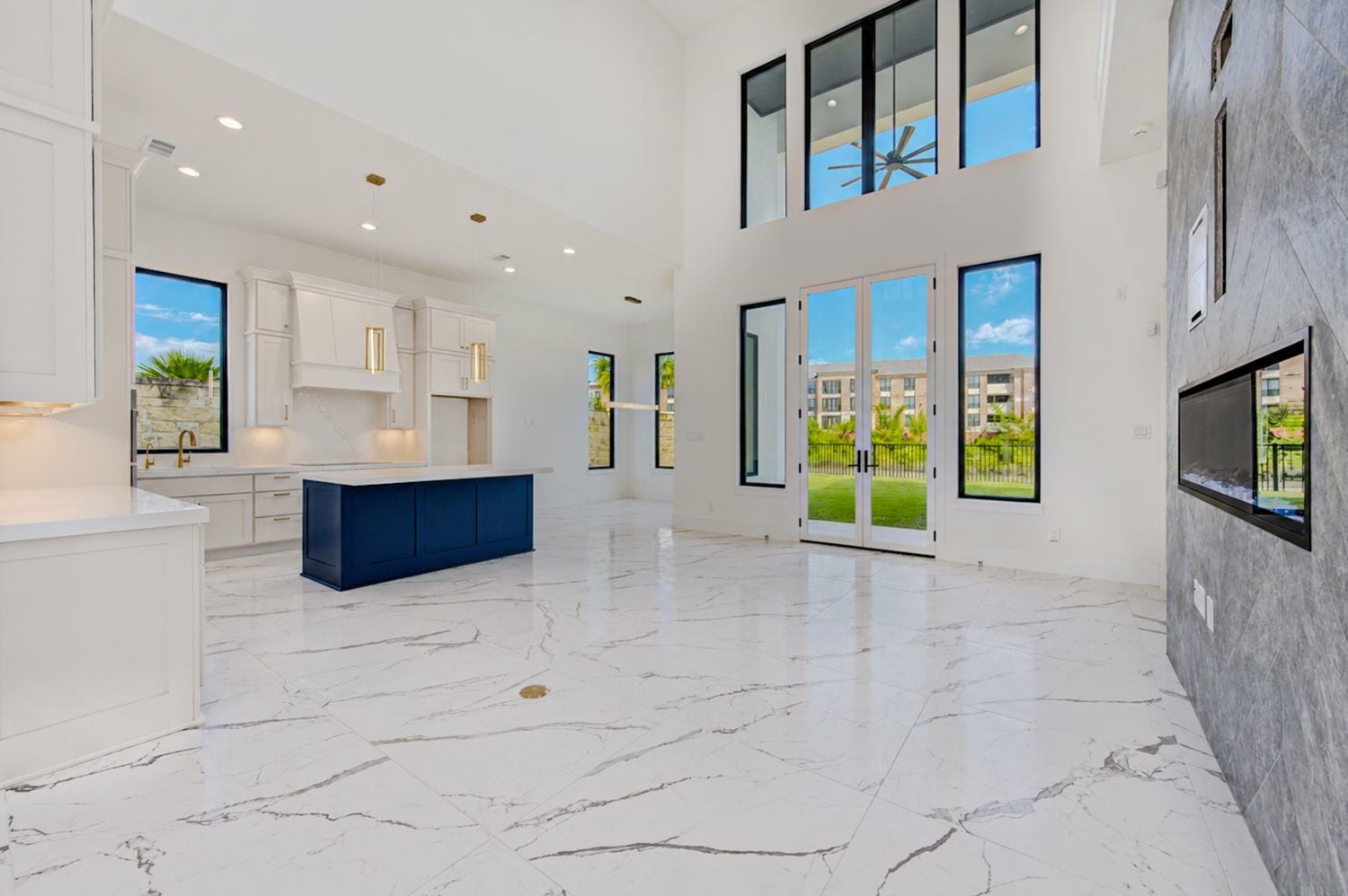 2219 Camden Creek Lane, Houston, TX 77077