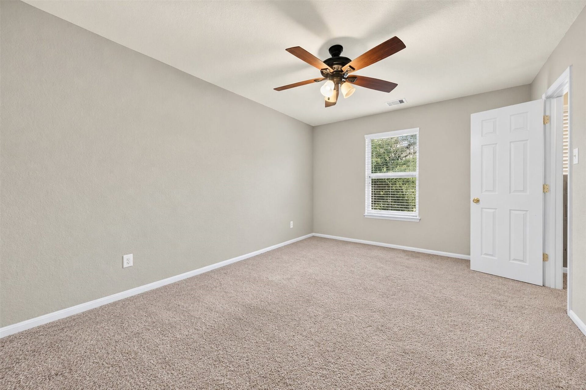 7227 Fox Scene Drive, Humble, TX 77338