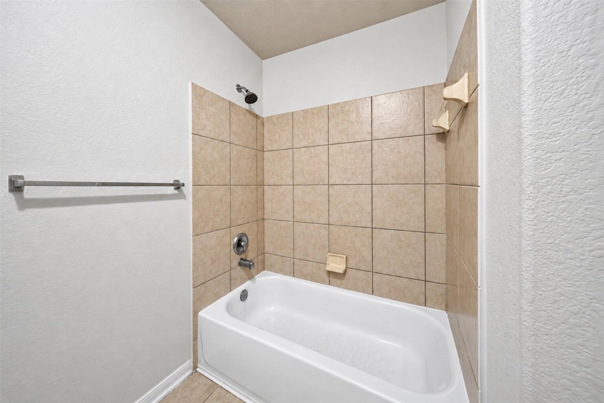 7227 Fox Scene Drive, Humble, TX 77338