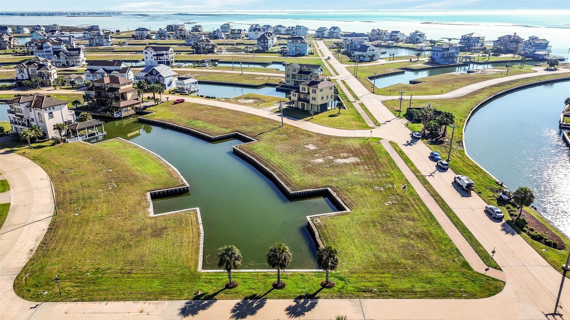 30 Long Key, Hitchcock, TX 77563 30 Long Key, Hitchcock, TX 77563