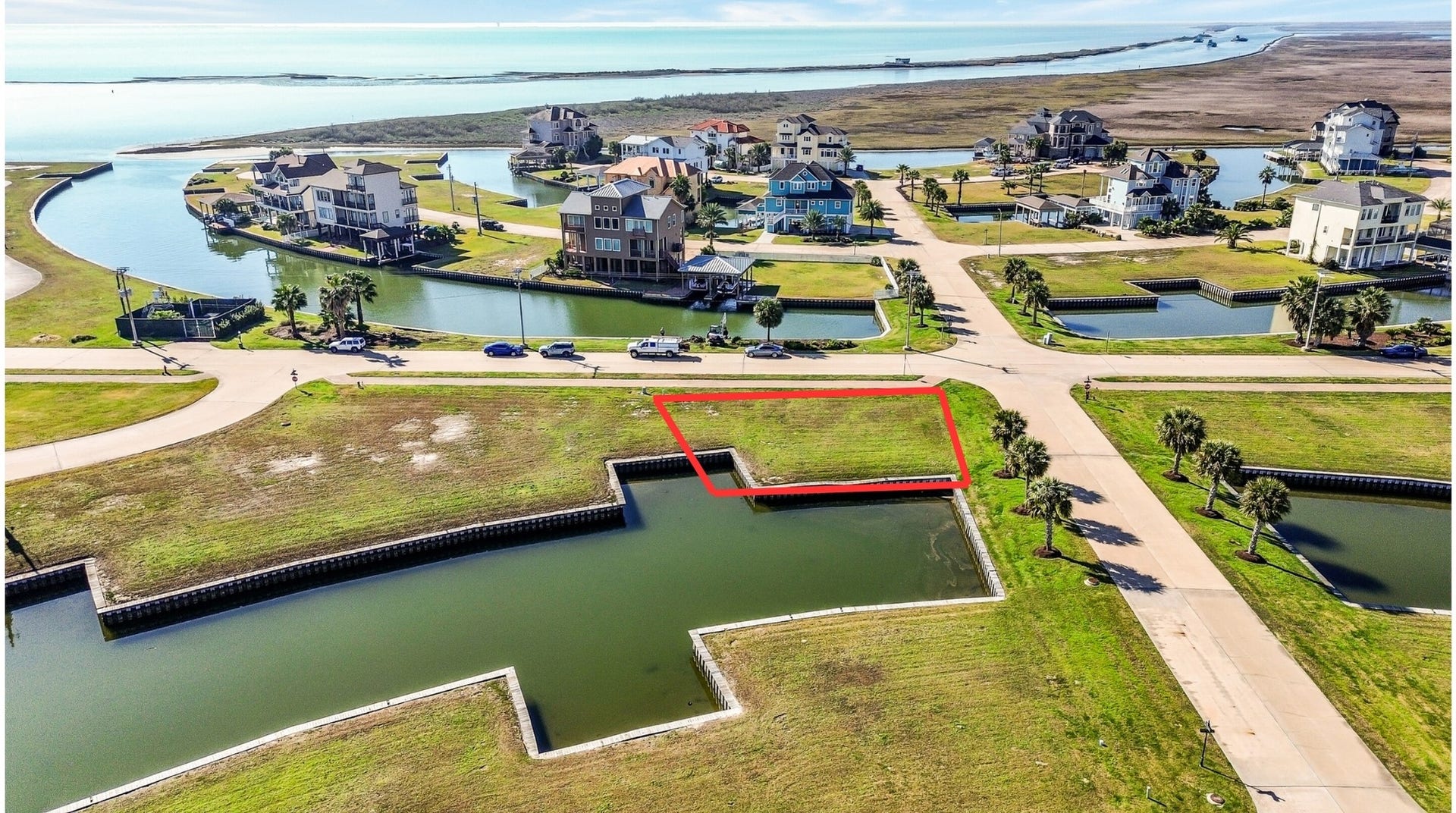30 Long Key, Hitchcock, TX 77563 30 Long Key, Hitchcock, TX 77563