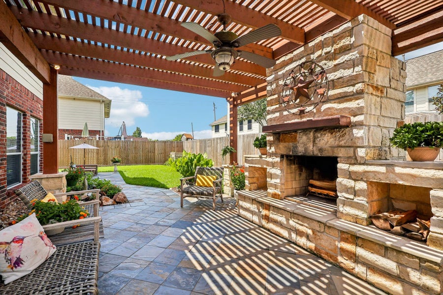 Property photo for 3914 Conroe Lake Court, Pearland, TX