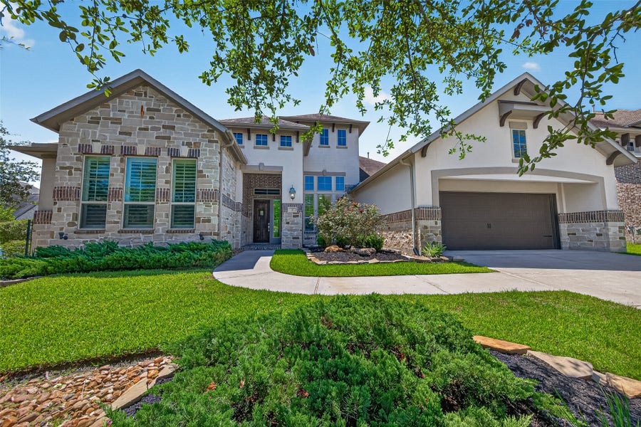 Property photo for 30 Argosy Bend Place, Tomball, TX